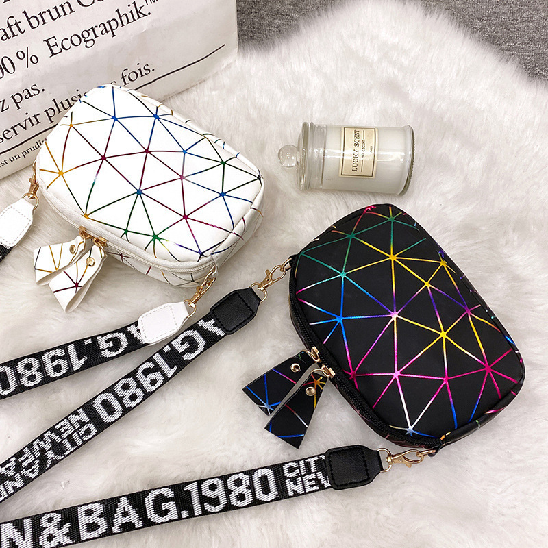 Bolsas de maquillaje de niñas 2023zljm bolsas de comercio exterior bolsas de hombro de impresión de mujer bolsas de hombro de moda anchas bolsas de mujer image 3