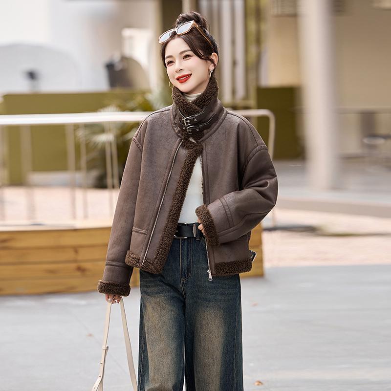 Fur One-piece Coat Women's Winter 2024 New Arrival Short Imitation Lamb Wool Deerskin Velvet Thickened Motorsuit