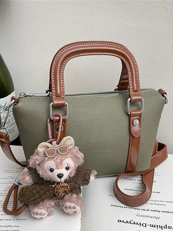 Nuevo cross-border nuevo bolso axilar de textura simple, bolso de mano de moda, bolso de hombro casual.