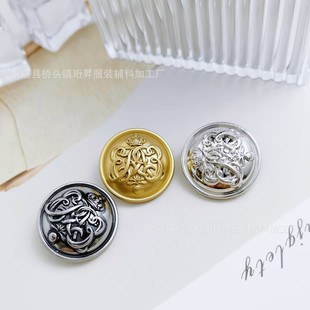 �¿�����o��Ů�b����ʹڽ����ֿp��Ӣ���LС���Lins�L���׼~��