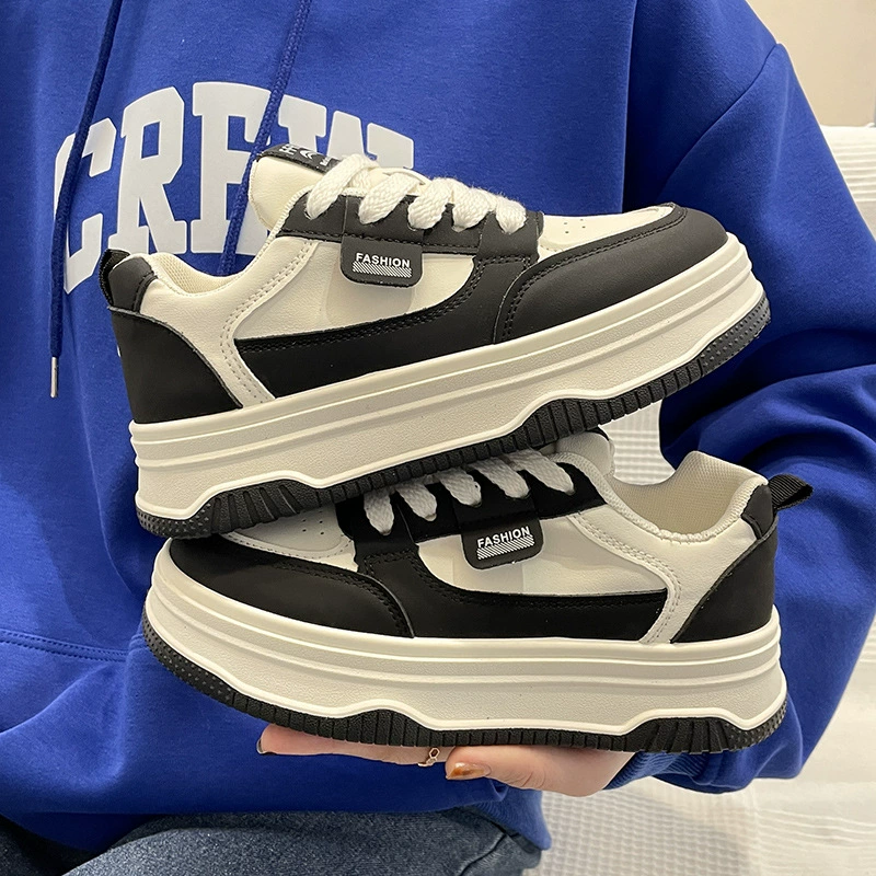 Новинка 2024, белые туфли на толстой подошве, женские повседневные кроссовки, увеличивающие рост на весну и осень, подходящие ко всему Популярные кроссовки, женские модные кроссовки