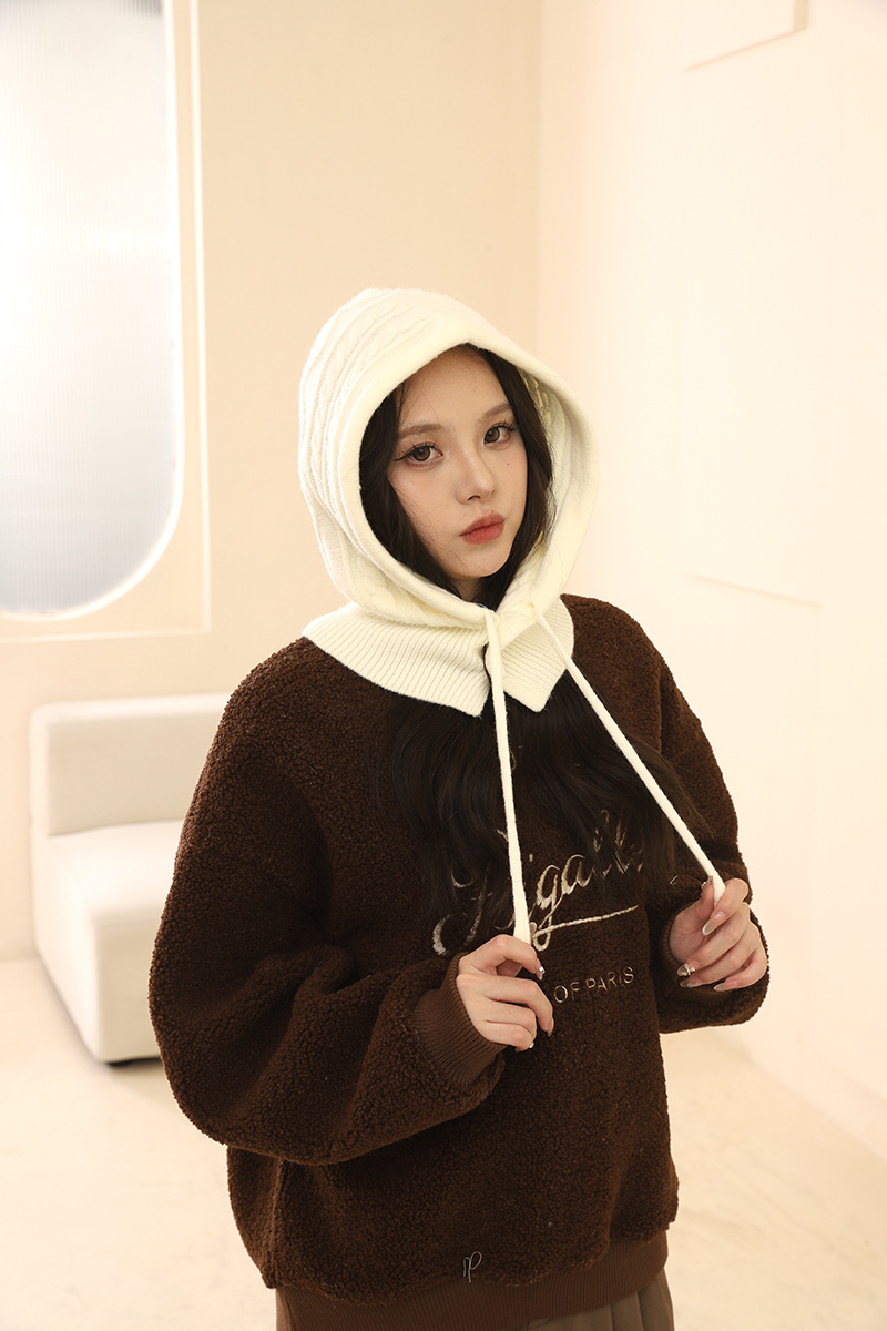 cashmere women's thickened knitted with a collar for both autumn winter warmth and windproof versatility._voghion.com