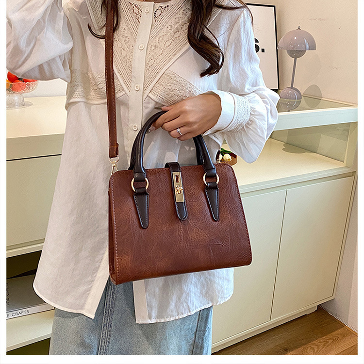 Ladies Crossbody Shoulder Bag Versatile Small Square Handbag_voghion.com