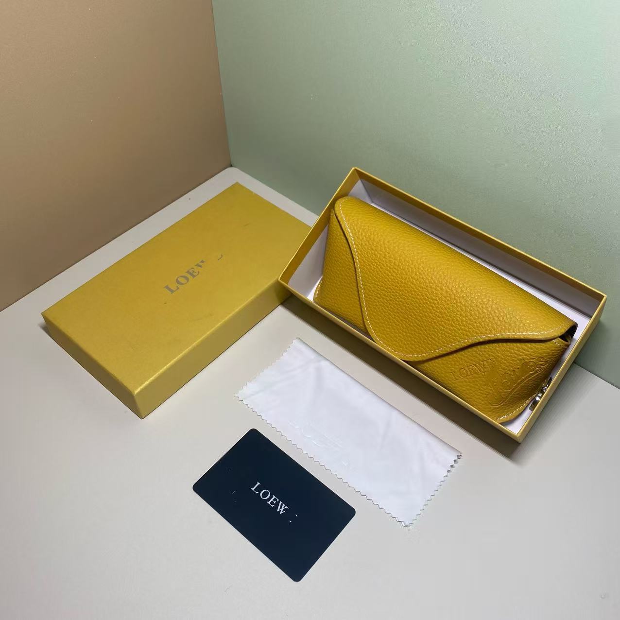 Fábrica al por mayor directa de una sola pieza de caja de espejos de alta calidad caja de almacenamiento gafas de sol gafas de sol caja de gafas de sol