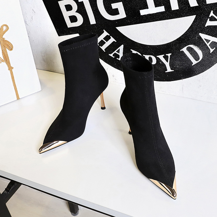319-12 European And American Style Fahion Party Women' Tube Thin High Heel Metal Pointed Toe Slimming Suede Short_vogvips.com