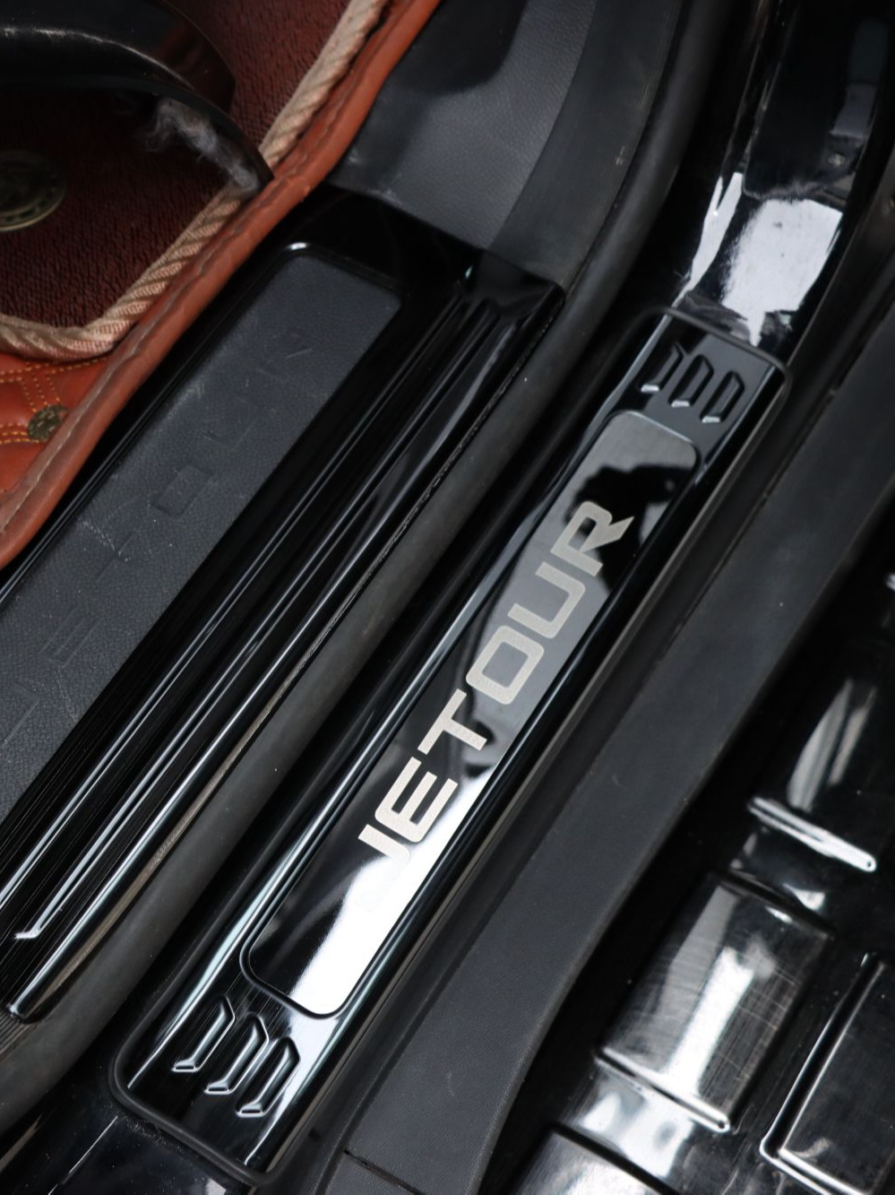 Suitable for Jietu Traveler Shanhai T2 Door Sill Strip Stainless Steel Interior Modification Protection Welcome Pedal Accessories