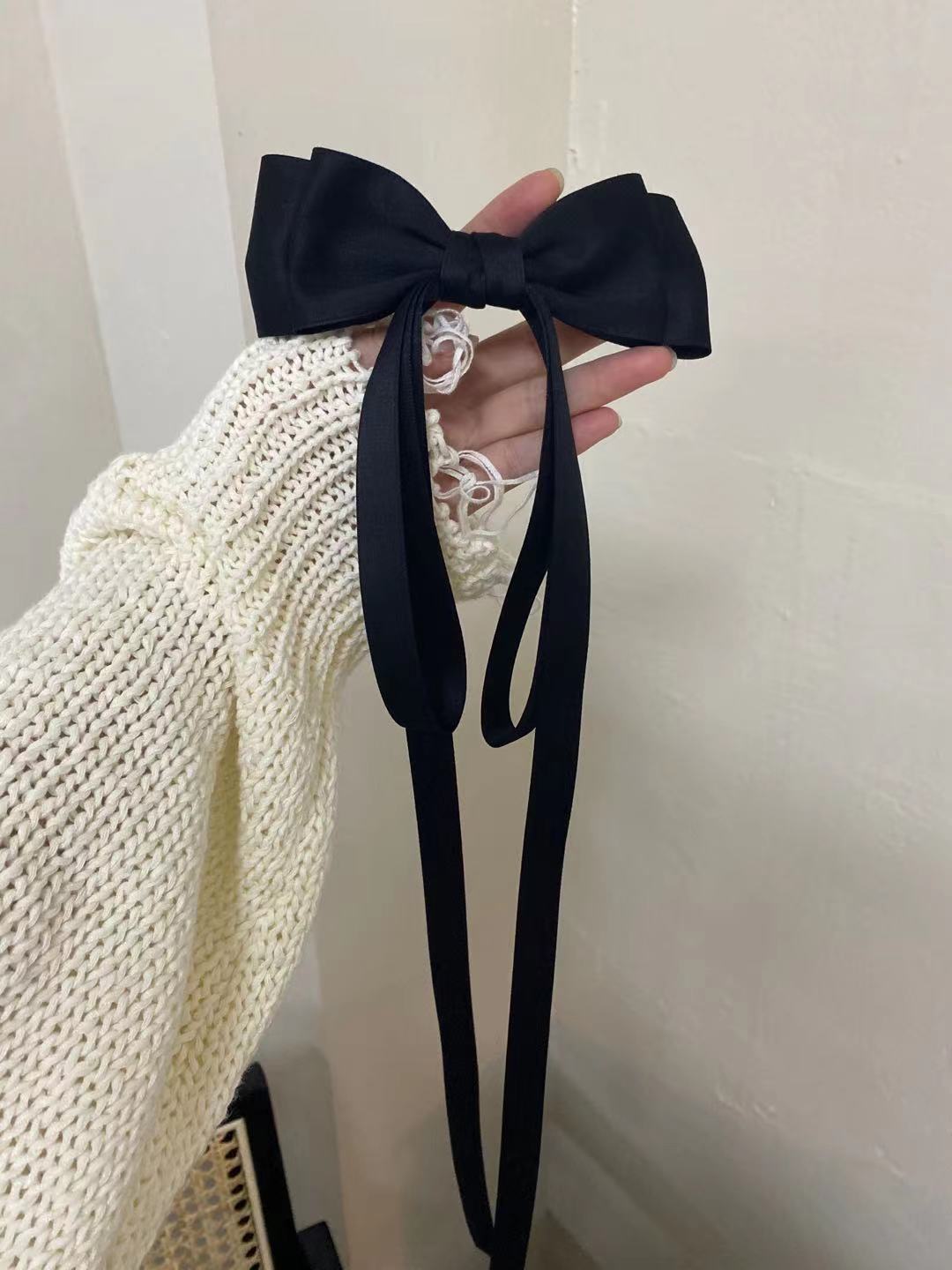 SKU-03-Black_Tong model_ spring clip.jpg