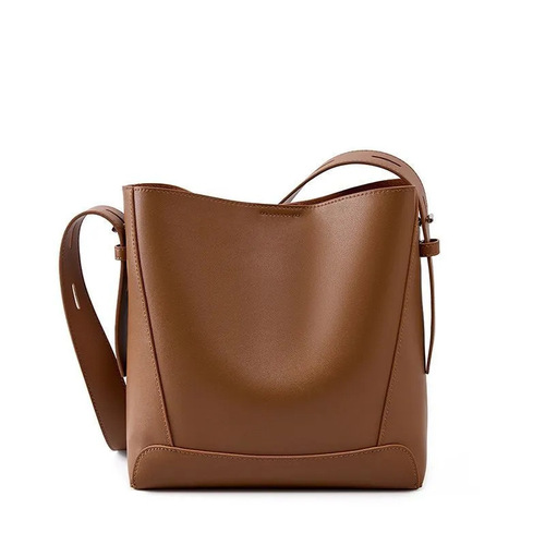 Women's High-End Style Large Capacity Water Bucket Bag Soft Leather Versatile Shoulder and Crossbody Bag