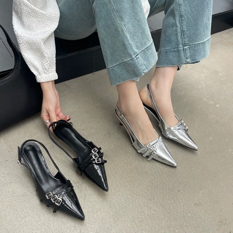 Нишевые туфли на высоком каблуке красные баотоу сандалии фея обувь 2024 новый летний черный французский остроконечный сандалии женский