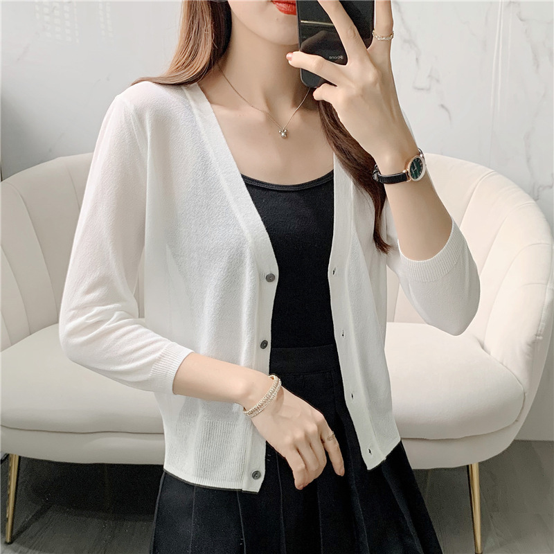 Summer Ice Silk Three-Quarter Sleeve Short Knitted Cardigan for Women, Ultra-Thin Outer Shawl Air-Conditioning Shirt, Sun Protection Clothing Small Jacket