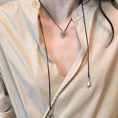 董潔張悦児同金クラボール蝋縄ネックレス小衆女性個性高級感ペンダント鎖鎖