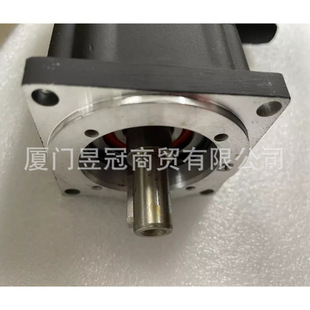 Original Imported Lenze Mcs 06C60-Rs0B0-B11N-St5S00N-R0Su Servo Motor