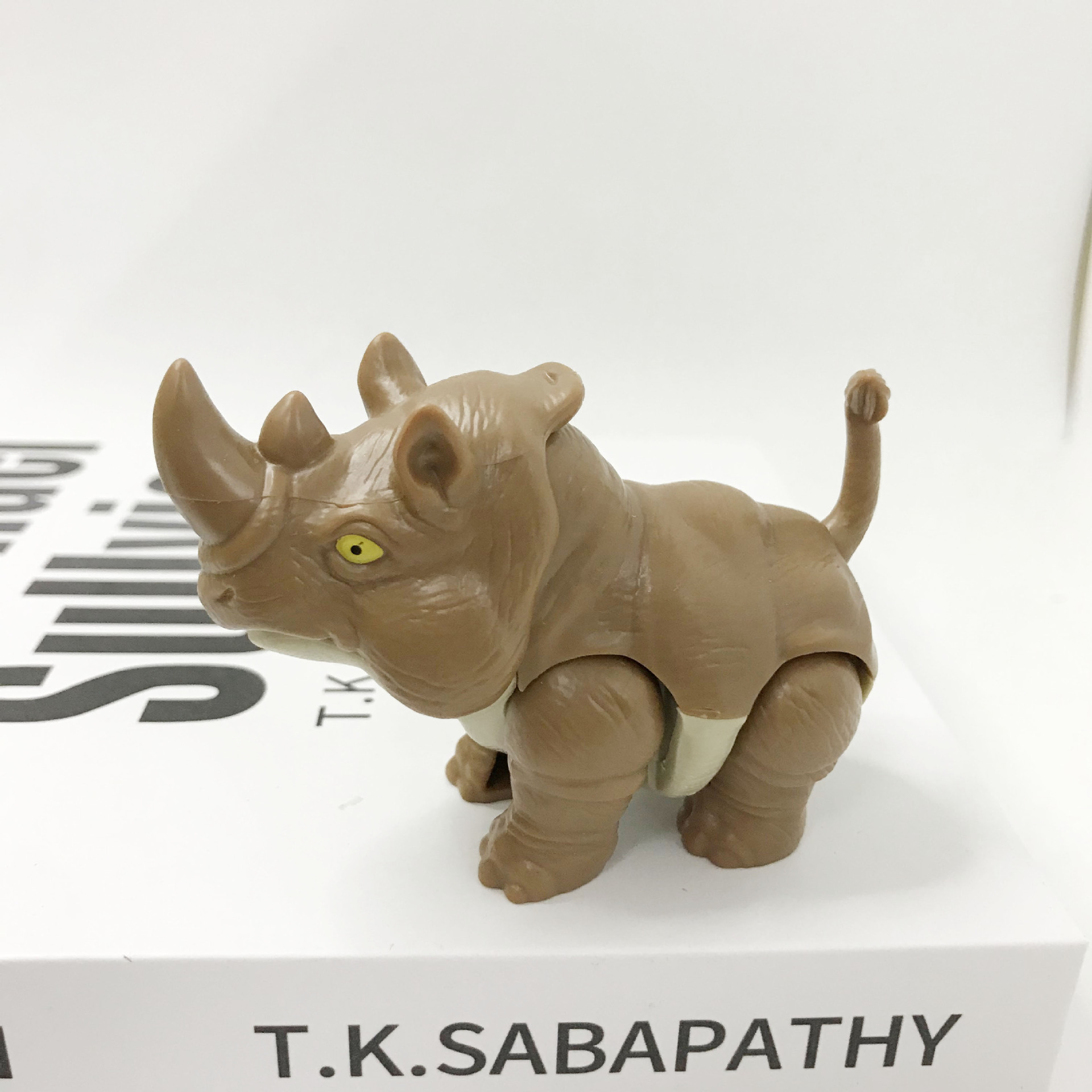 35 코뿔소 다크 다크 브라운