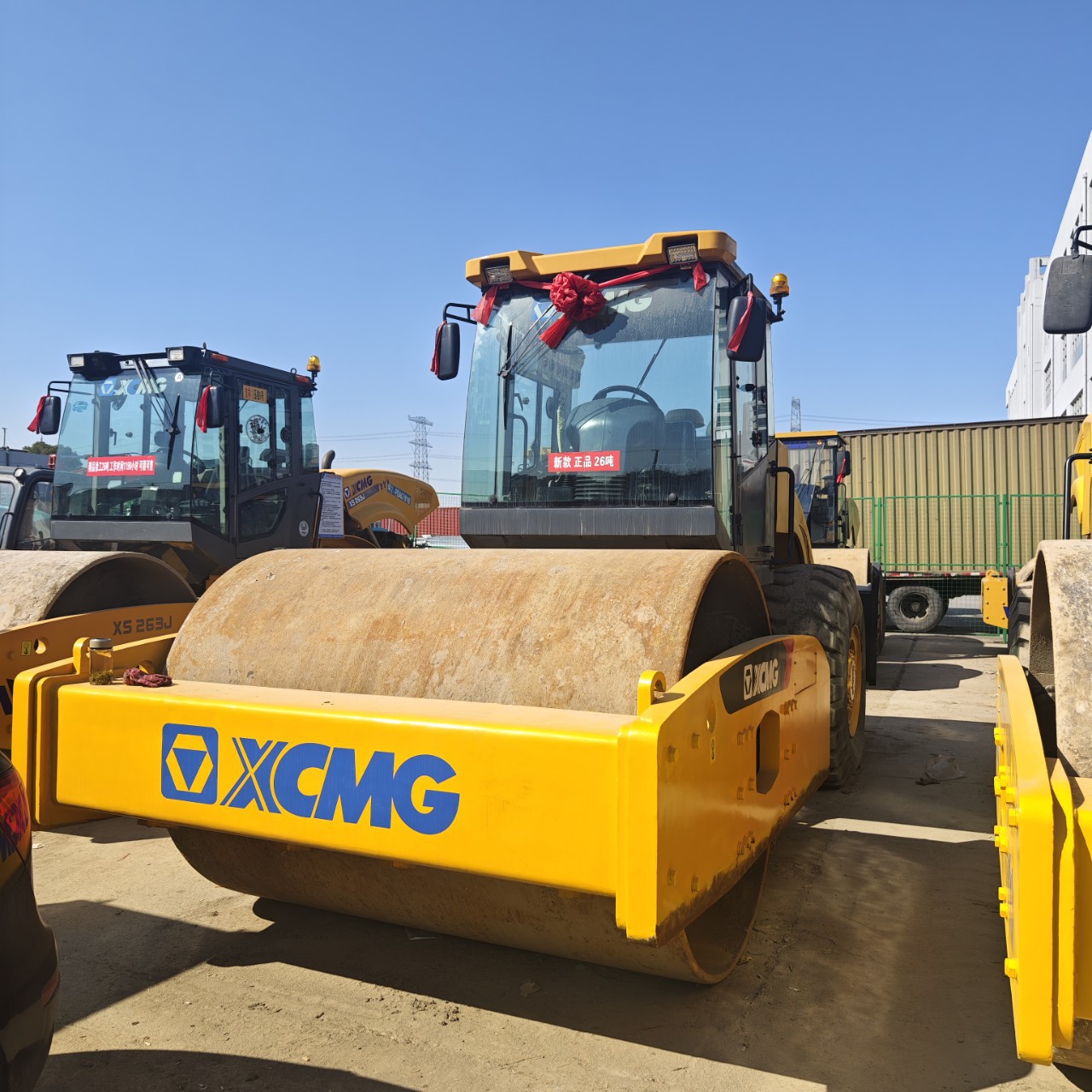 二手徐工22吨震动压路机，二手20吨柳工振动压路机，26吨压路机