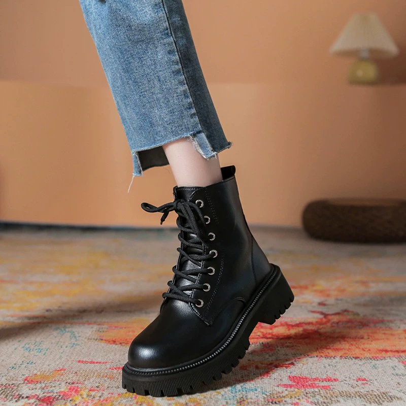 35-42 размер женская обувь больших размеров Martins женские осенне-зимние новые британские маленькие короткие сапоги на толстом каблуке 2023 года сапоги на толстой подошве