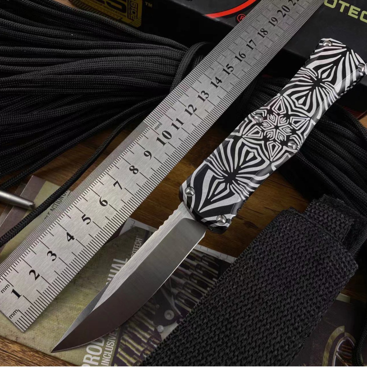 厂家直销微技术赫拉女神D2钢户外野营折叠刀EDC工具折刀