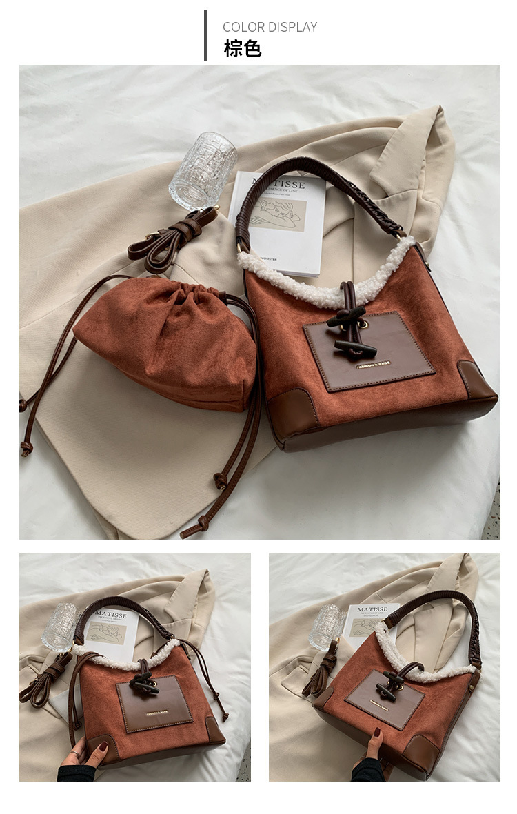 Autumn and winter frosted bag large capacity 2021 new fashion plush messenger bag retro oneshoulder bucket bagpicture9