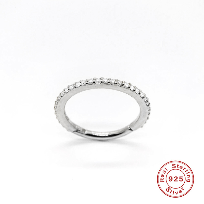 S925 plata esterlina solo Hada mariposa en forma de tornillo hueso del oído perno prisionero moda creativa pendientes punción de comercio exterior joyería