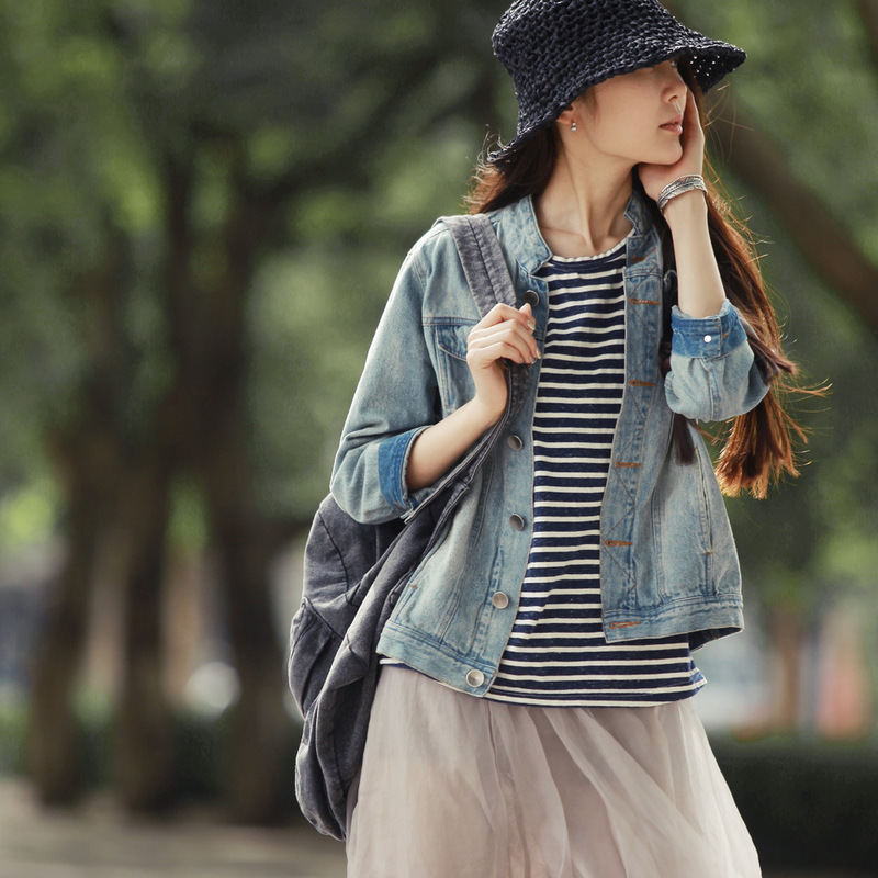 Stylish Classic Denim Blue Jacket, Short Jacket, Women's Cropped Jacket with Nine-Quarter Sleeves, Fashionable and Versatile, Vintage Style