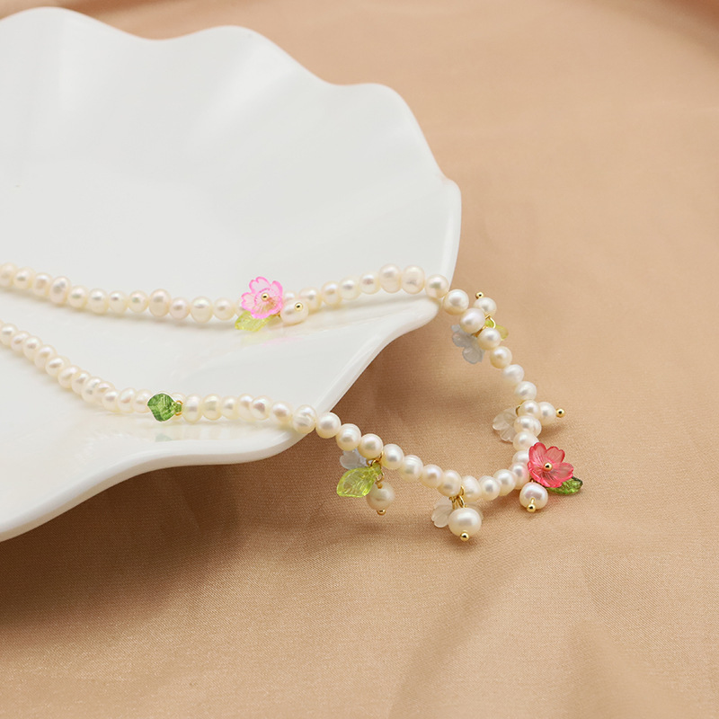Collar de perlas de agua dulce natural nuevo collar de perlas de nicho universal nuevo collar de flores de ramas chapado en oro real de 18k