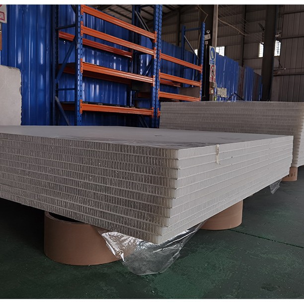 房车冷藏玻璃钢复合板货车车厢高强度玻璃钢PP蜂窝板保温板攀岩板