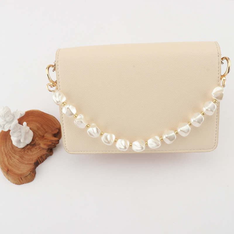 1 Piece Quantity Artificial Pearl Material Solid Color Pattern Beaded Design Artificial Pearl Solid Color Bag Charms
