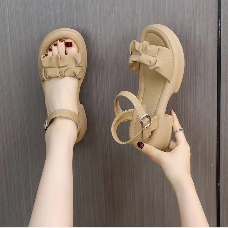 Sandalias de mujer de verano nuevo hadas 2026 sandalias suaves con suela gruesa zapatos de playa casuales de moda