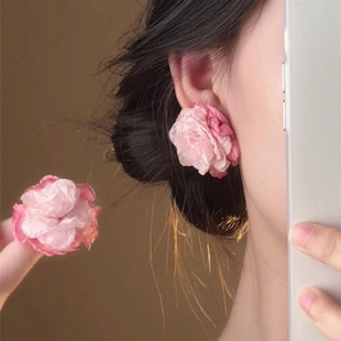 ѩ����ɫ������hŮ���A����¿�߼������������ɚ�������P