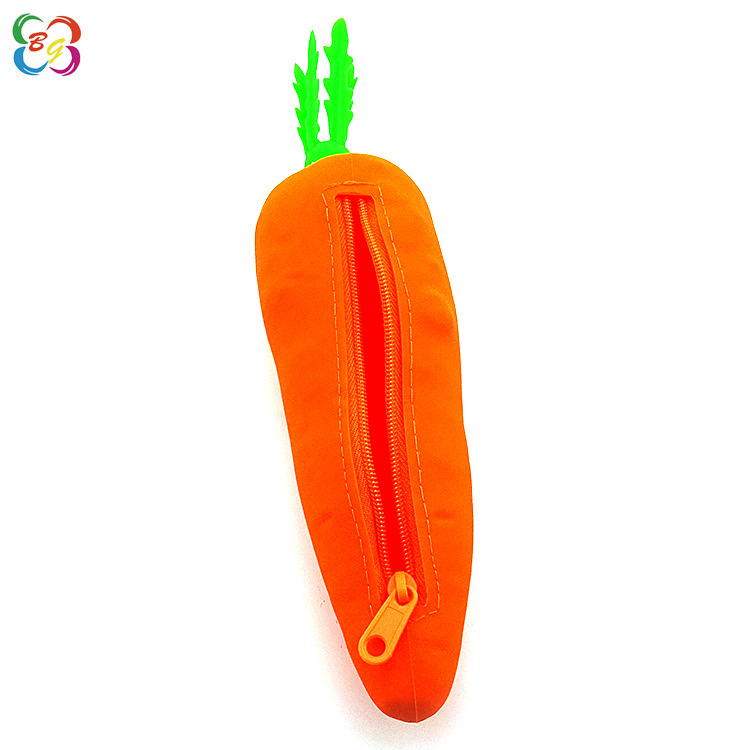 Bolsa de papelería coreana de simulación creativa cremallera estudiantes portátiles de gran capacidad caja de lápiz de silicona zanahoria bolsas de lápiz de silicona