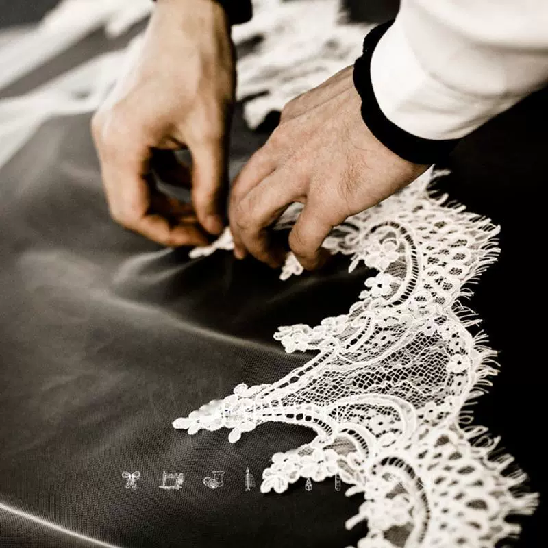 White tape, double-layer bride's veil, brush, 2021 collection