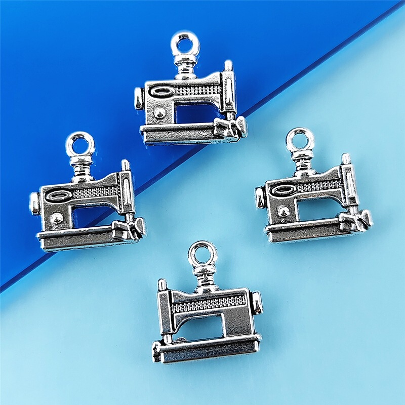 90S Retro Sewing Machine Pendant DIY Zinc Alloy Accessories Pendant Necklace Bracelet Bag Pendant Wholesale 90S Retro Sewing Machine Pendant DIY Zinc Alloy Accessories Pendant Necklace Bracelet Bag Pendant Wholesale