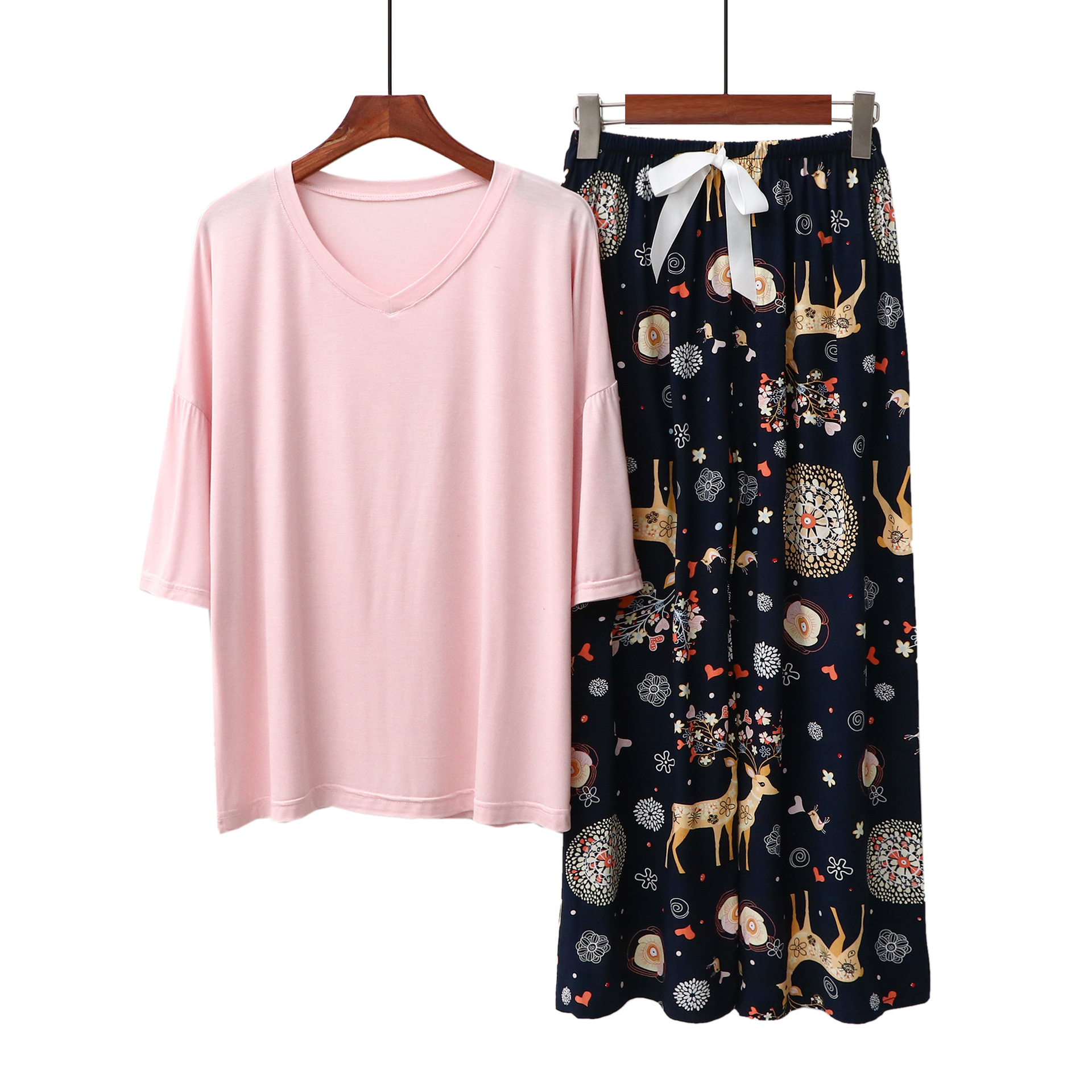 핑크 + 새끼 사슴