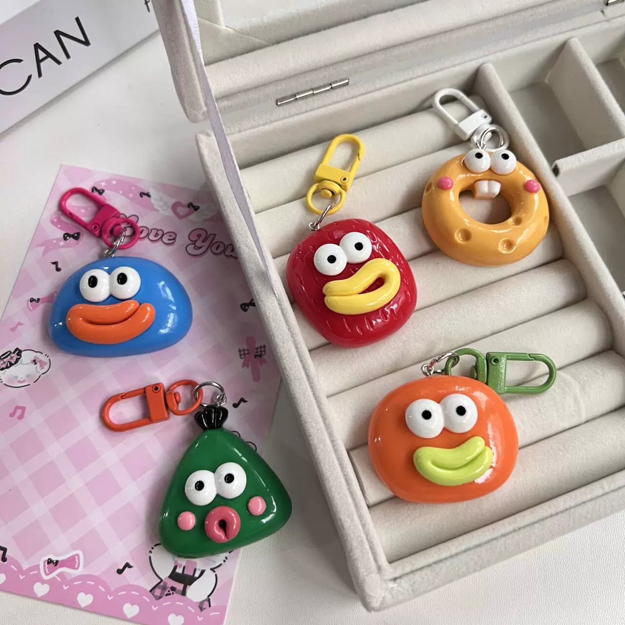 Cute keychain, pendant, doll for elementary school students, backpack for beloved, bag decoration, accessory
