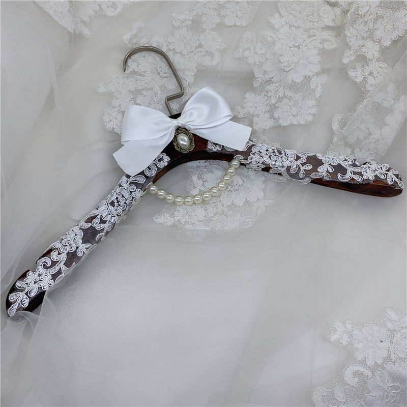 Vestido de boda de novia vestido de novia percha de madera maciza percha de boda percha de boda china retro percha de boda occidental