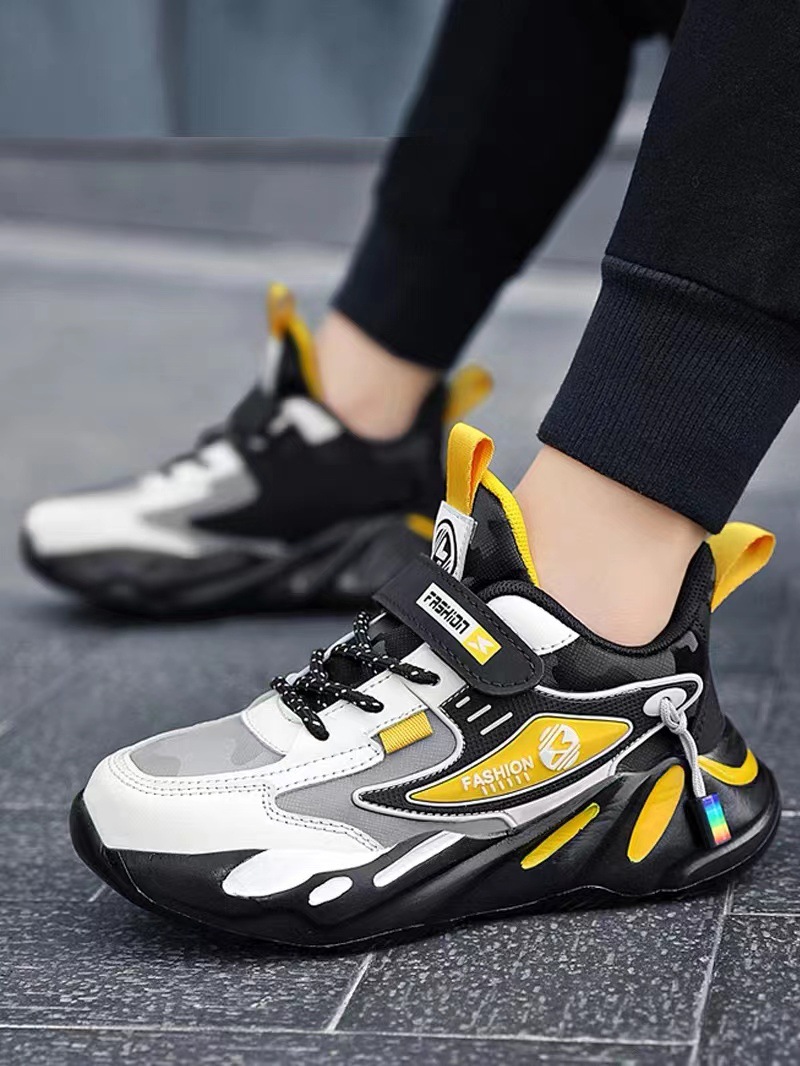 Liquidación especial niños zapatos Otoño e Invierno zapatillas de cuero medianas y grandes niños campus moda antideslizante zapatos Comercio exterior al por mayor