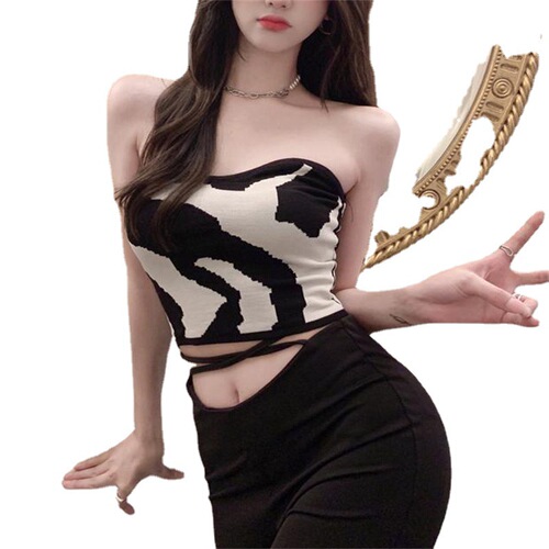 Camisole for outer wear and inner tube top for hot girls to wrap their breasts and strapless for women to wear outside in summer.
