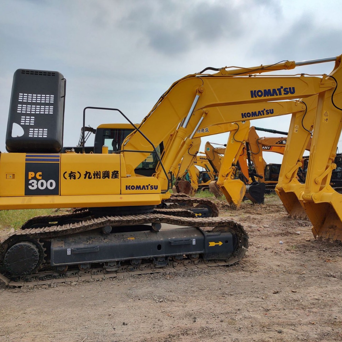 Línea de exportación Puerto de Shanghai Puerto de Qingdao Puerto de Lianyungang De segunda mano Komatsu 300-400 Trinity 305 Excavadora