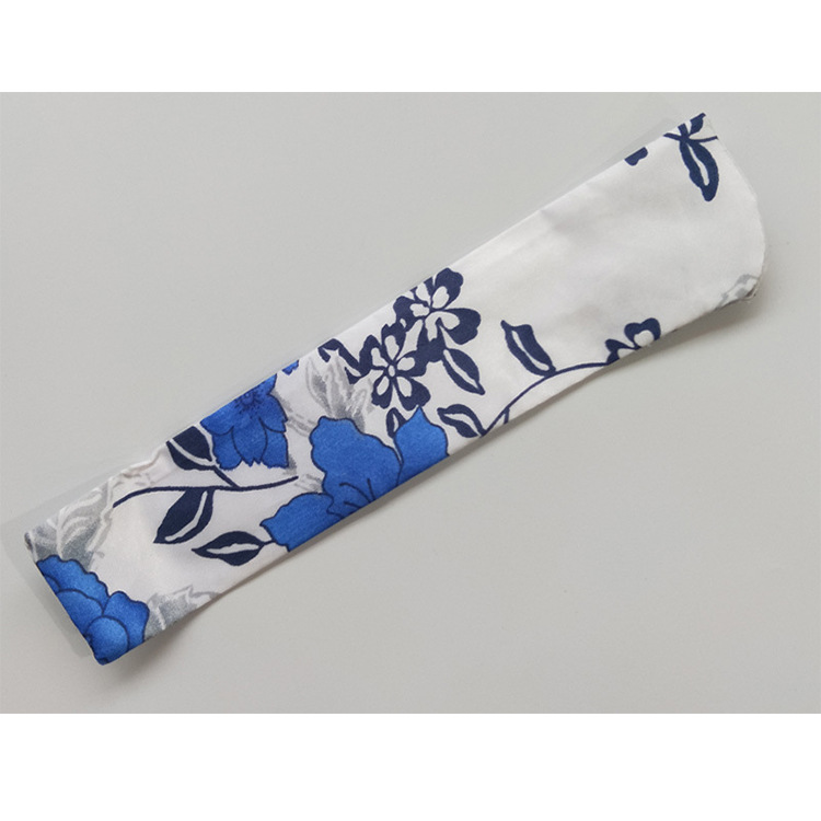 En stock cubierta del ventilador de las mujeres de tela de seda bolsa de ventilador regalo pequeño ventilador de embalaje fabricante de lino cubierta del ventilador de brocado