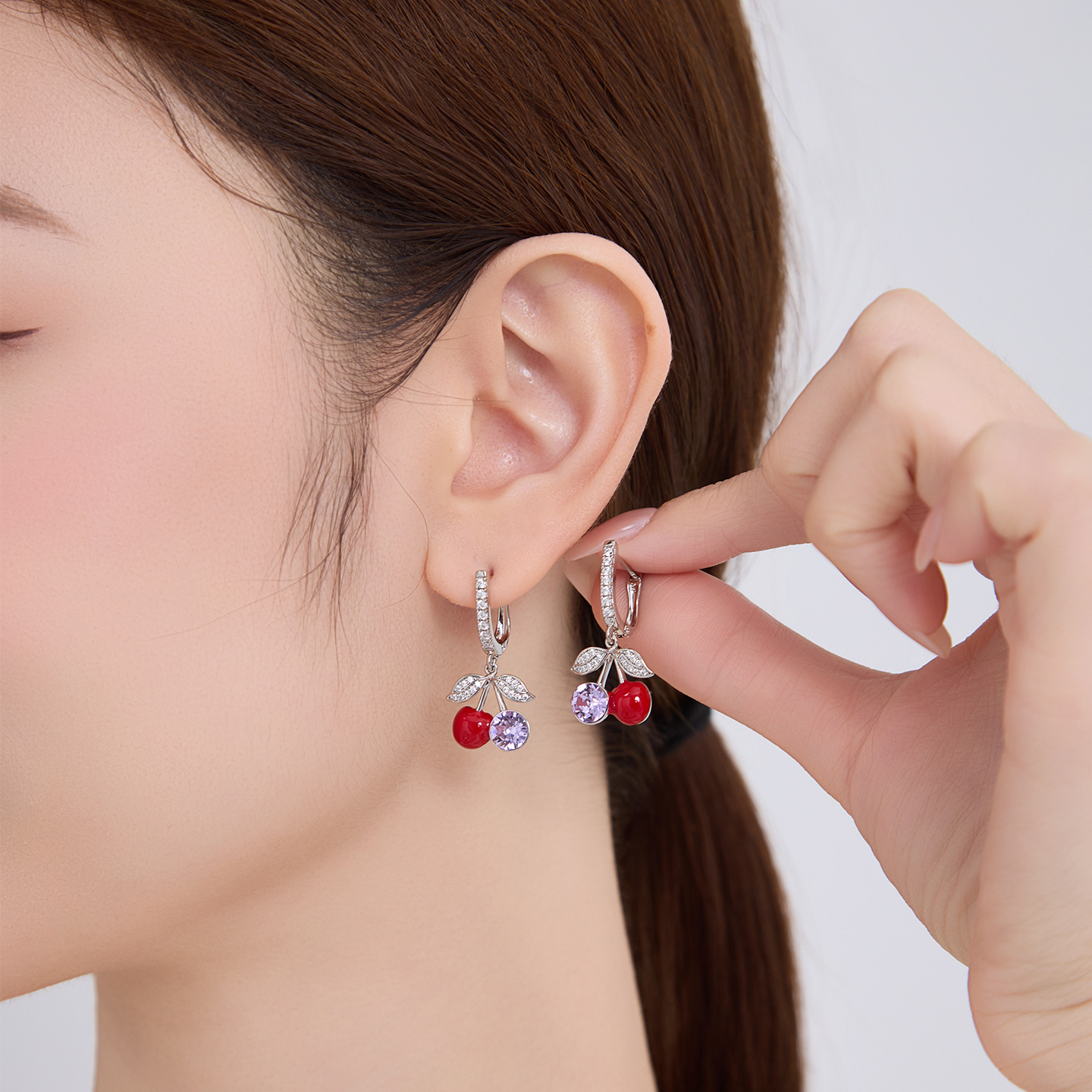 Traje de collar de pendientes de cereza de estilo dulce y tierno Coreano de xuping conjunto de joyas de cristal de imitación de moda y lujo ligero