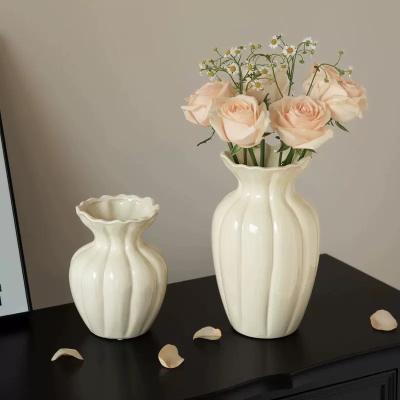 แจกันเซรามิกสไตล์อเมริกันย้อนยุค ของตกแต่งสร้างสรรค์สีขาวระดับไฮเอนด์ แจกันใส่ดอกไม้ สำหรับปลูกดอกไม้ในน้ำ ใช้ประดับห้องรับแขกและโต๊ะอาหาร