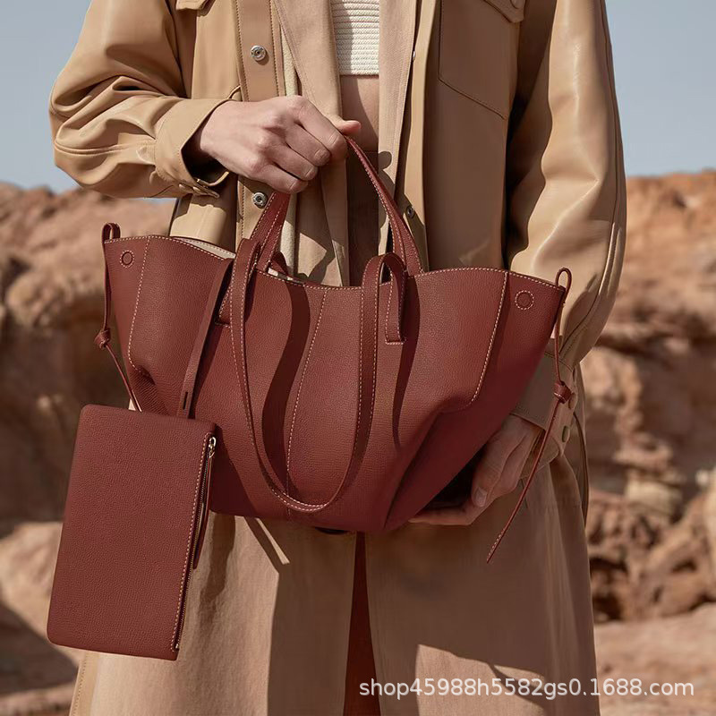 New 2025 Genuine Leather Tote Bag Large Capacity High-End Fashion Single Shoulder Underarm Bag Light Luxury Wing Women's Handbag