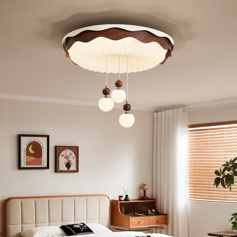 Lámpara de techo de dormitorio de estilo antiguo francés, lámpara de habitación de grano de madera de nogal retro, lámpara de dormitorio principal de sala de estudio de bola colgante creativa