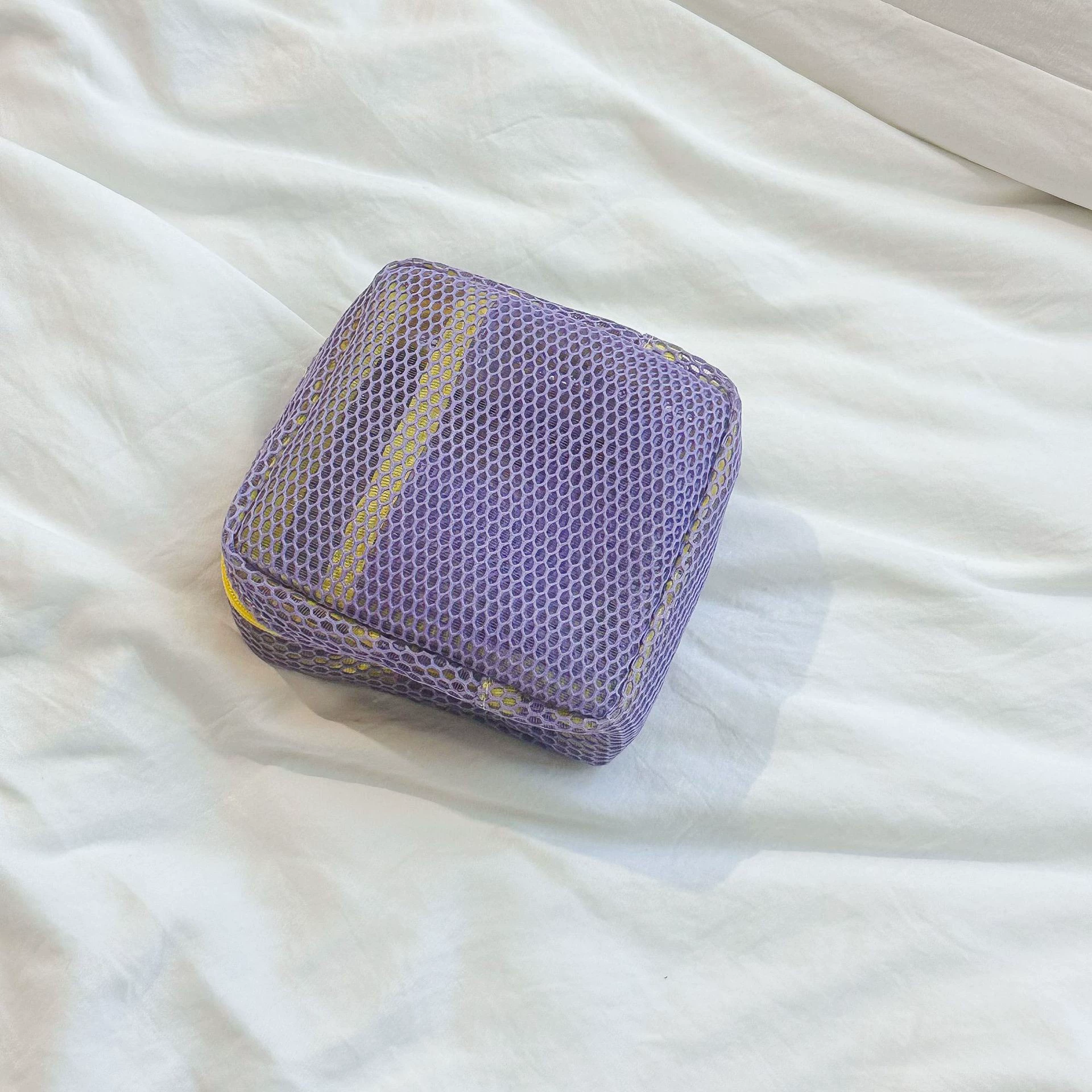 Storage Bag — Capacious Cosmetic Organizer, Mesh Pouch with Hand Strap, Multi‑color Options