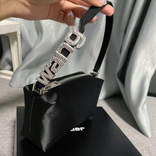 �����I����ˮ荰���Ů��ĸ�՘��ʯ�������ð�����С��Ҹ�°����]