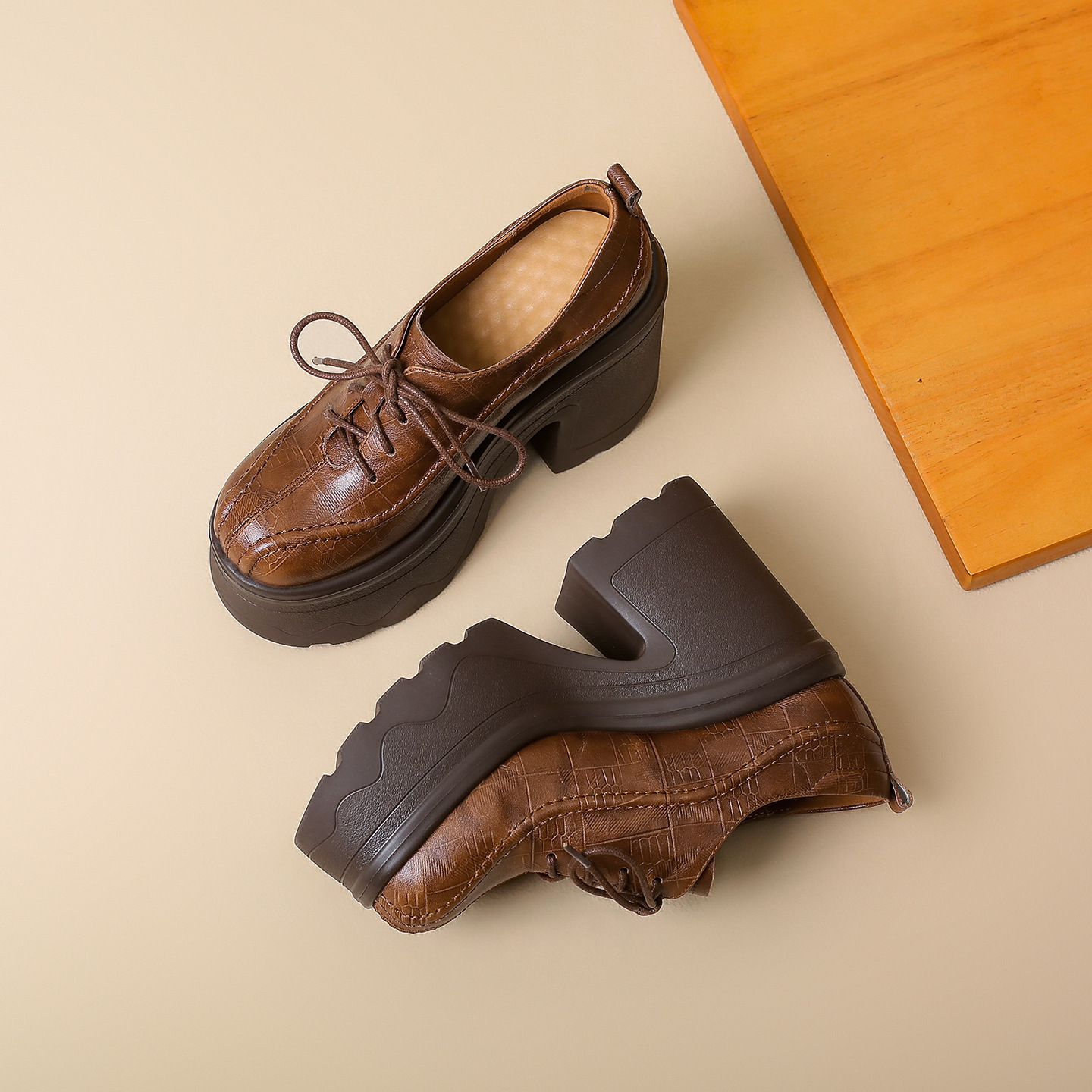 Giày loafer nữ đế xuồng cao gót 12 cm, mũi sâu buộc dây, da bò thật — màu nâu, màu đen