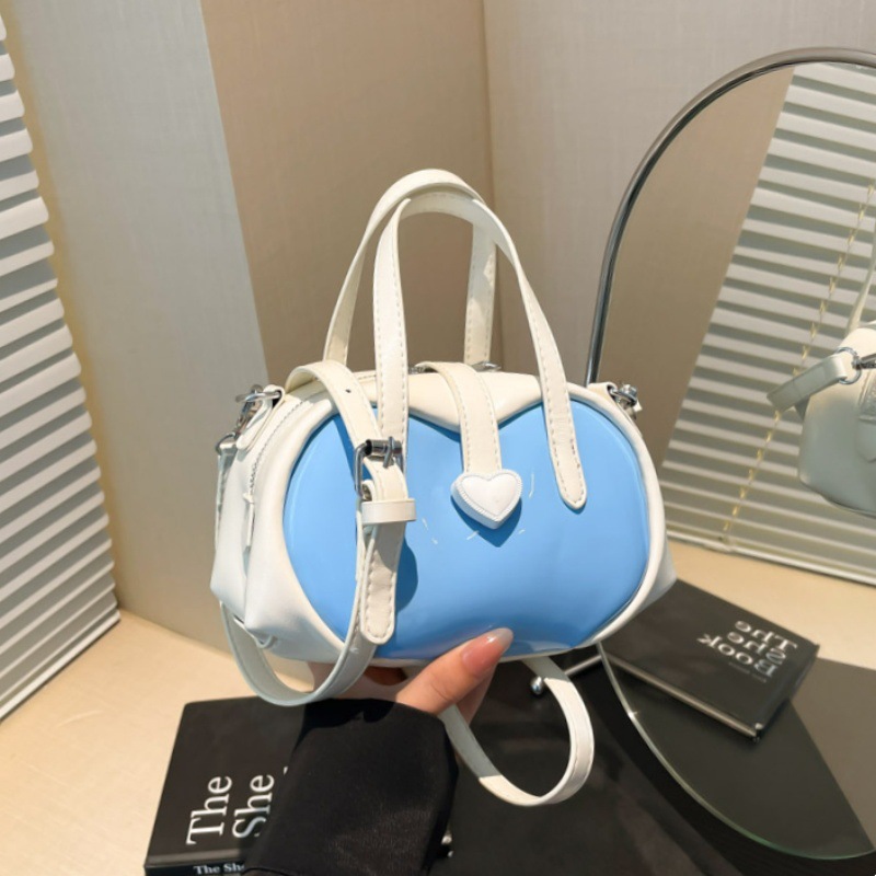 Versión coreana del bolso de nicho 2025 verano nuevo bolso femenino lindo amor bolso de hombro personalidad contraste color bolso de mensajero marea