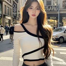 2025新款修身显瘦设计小众镂空斜肩长袖T恤初秋辣妹时尚上衣ins女