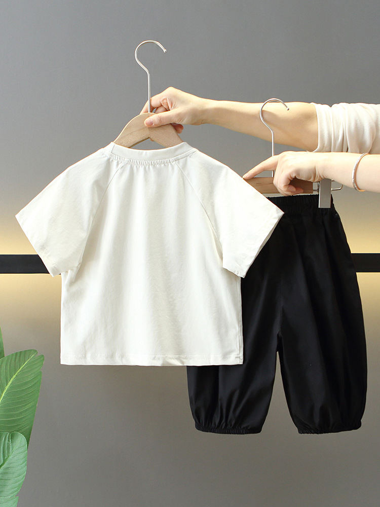 7862 traje de verano para niños 2025 nuevo traje de dos piezas de manga corta de moda para niños ropa coreana de verano para bebés
