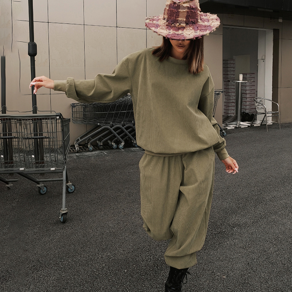 Women’s Sports Two-piece Set Casual Round Neck Pullover Outfit_voghion.com
