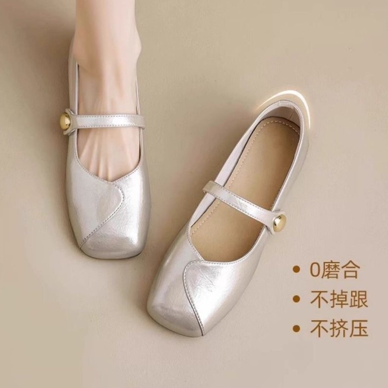 Zapatos franceses hermosos para mujeres verano 2026 nuevos con falda de cuero suave zapatos de cuero suaves zapatos de suela plana para mujeres